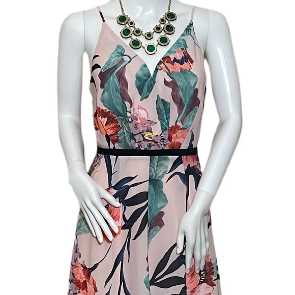 Cooper St Dresses & Skirts - Cooper St floral drape dress perfect for Spring